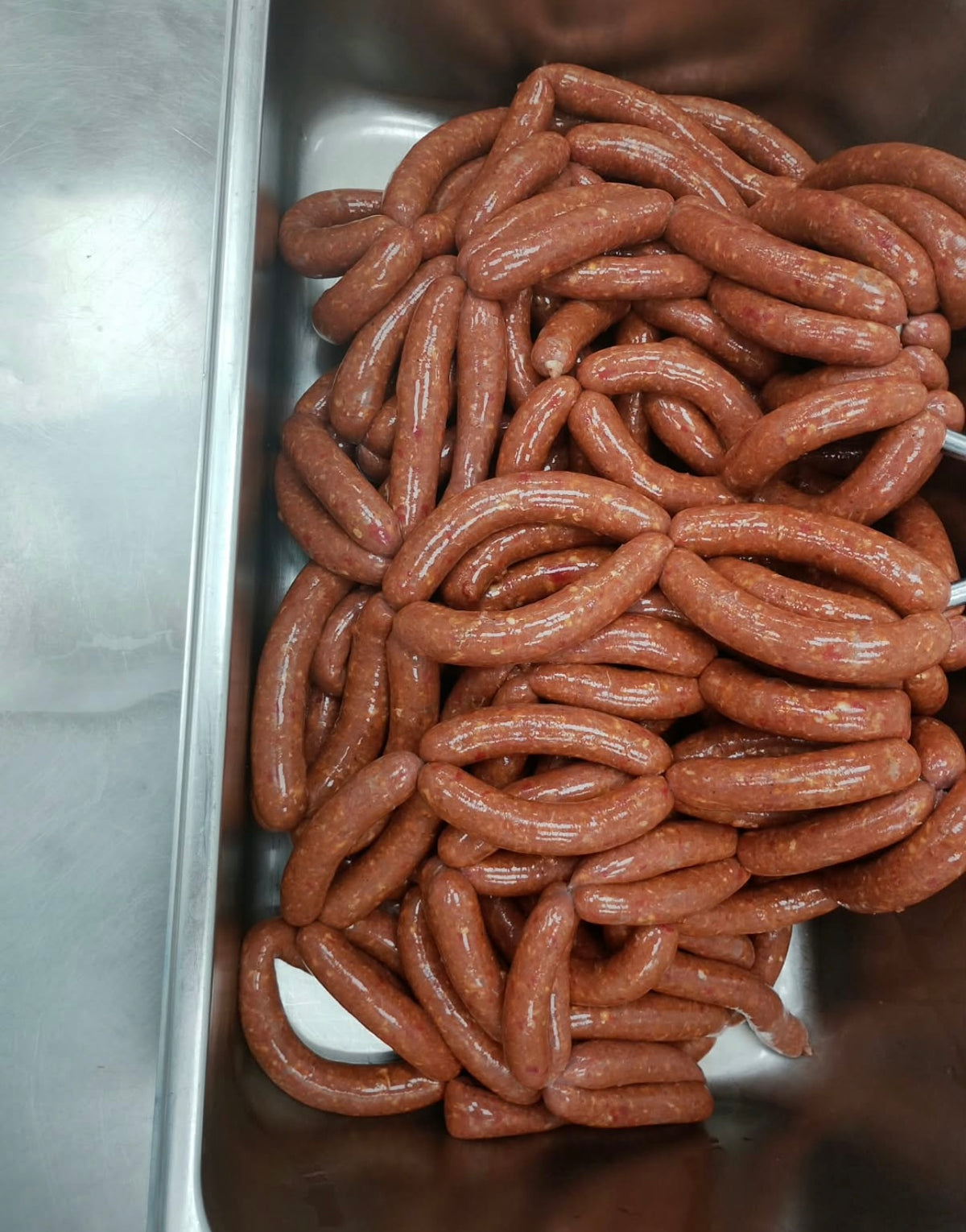 نقانق طازجة صحية سادة  500 جم ( من لحم العجل الكويتي والغنم المحلي )